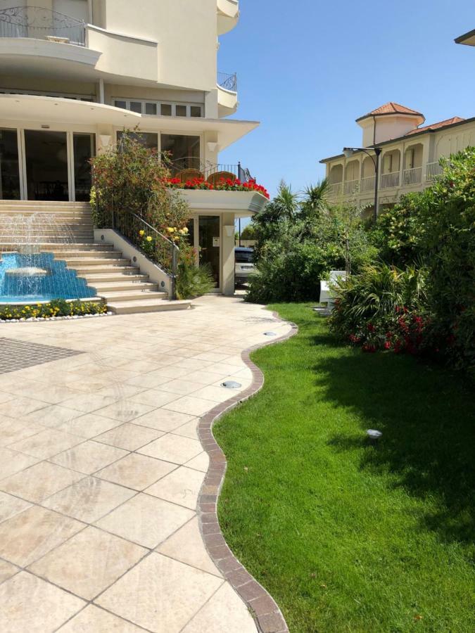 Hotel La Rosa Cattolica Dış mekan fotoğraf